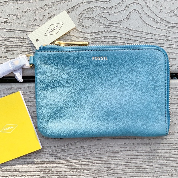 Fossil Handbags - Fossil Tiegan Wristlet in Caribbean Fossil Handbags - Fossil Tiegan Wristlet in Caribbean
